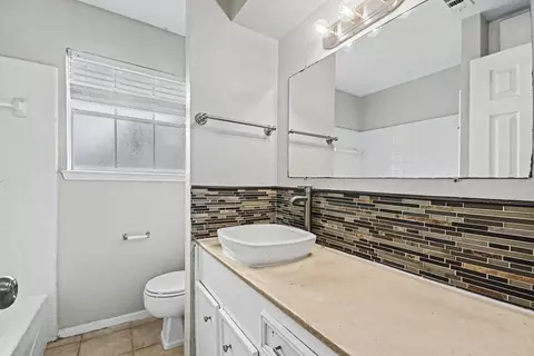 Bath - 4306 Oneida St, Pasadena, TX 77504 photo 2 of 2
