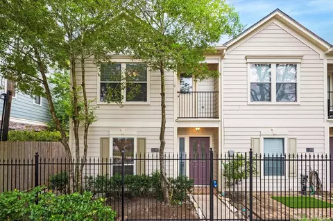 1138 W 25th St #F, Houston, TX 77008