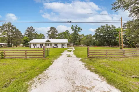 121 J2s2 Lane Pvt, Lufkin, TX 75904