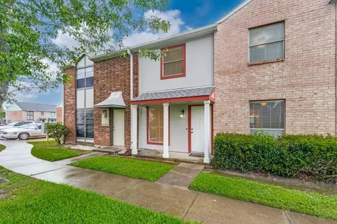 4053 Young St, Pasadena, TX 77504