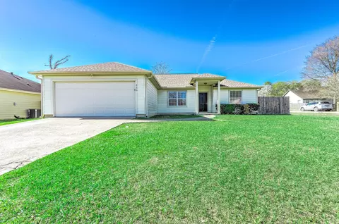 220 Kellyn Ct, Conroe, TX 77306