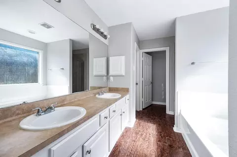 Other - 220 Kellyn Ct, Conroe, TX 77306 photo 5 of 11