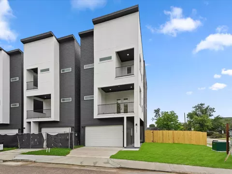 1264 Finnigan St, Houston, TX 77020