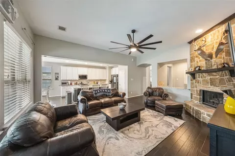 8109 Threadtail St, Conroe, TX 77385 photo 9