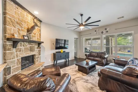 8109 Threadtail St, Conroe, TX 77385 photo 6