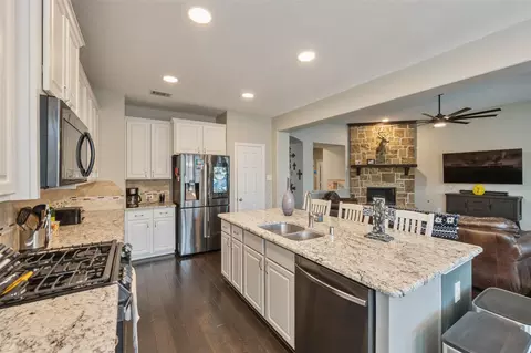8109 Threadtail St, Conroe, TX 77385 photo 7