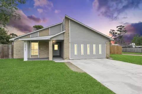 8622 Valley Meadow Dr, Houston, TX 77078