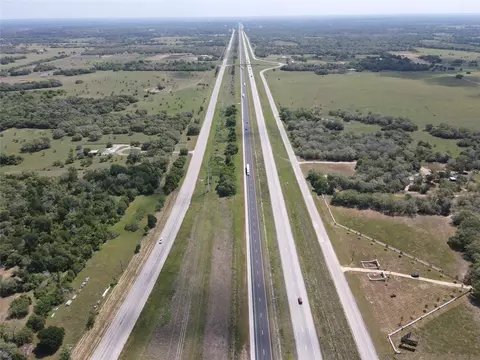 2512 Interstate 10, Weimar, TX 78962 photo 3
