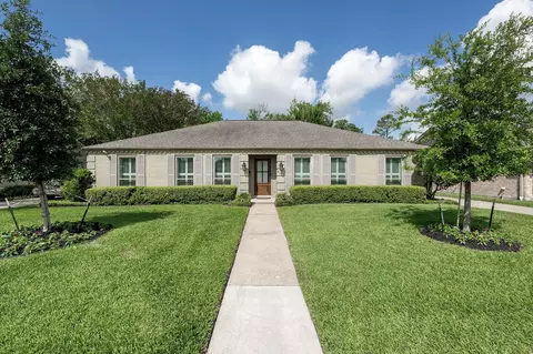 2914 Ann Arbor Dr, Houston, TX 77063