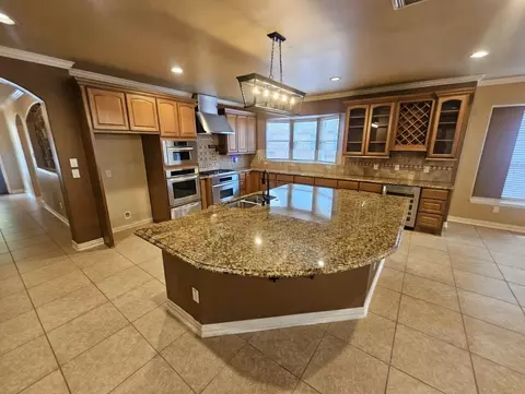 Kitchen - 110 David Forest Ln, Conroe, TX 77384 photo 1 of 3