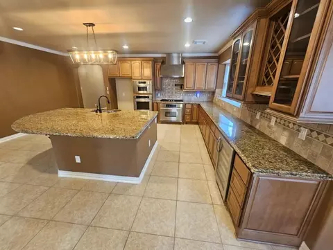 Kitchen - 110 David Forest Ln, Conroe, TX 77384 photo 3 of 3