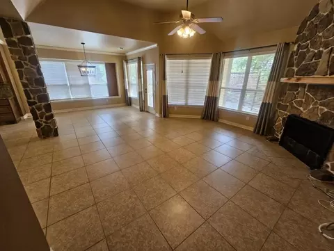 Living - 110 David Forest Ln, Conroe, TX 77384 photo 2 of 2
