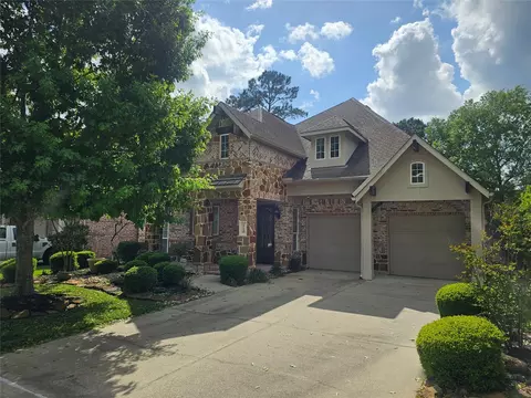 Exterior - 110 David Forest Ln, Conroe, TX 77384 photo 2 of 12