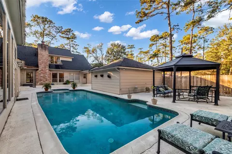 Exterior - 24102 Northcrest Dr, Spring, TX 77389 photo 2 of 10