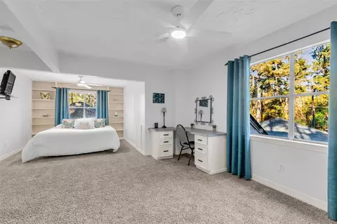 Bedroom - 24102 Northcrest Dr, Spring, TX 77389 photo 2 of 2
