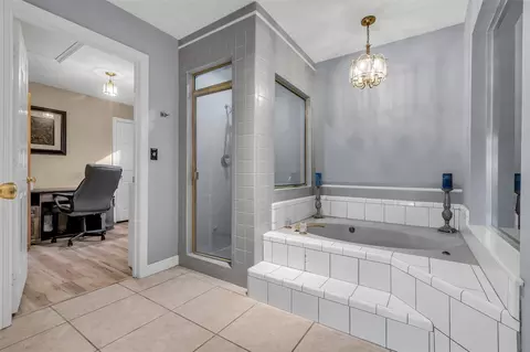 Bath - 24102 Northcrest Dr, Spring, TX 77389 photo 1 of 3