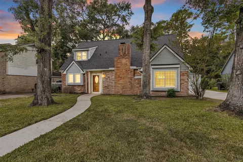 2005 Tickner St, Conroe, TX 77301 photo 1