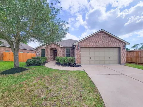 17231 Forest Ridge Pt, Houston, TX 77084