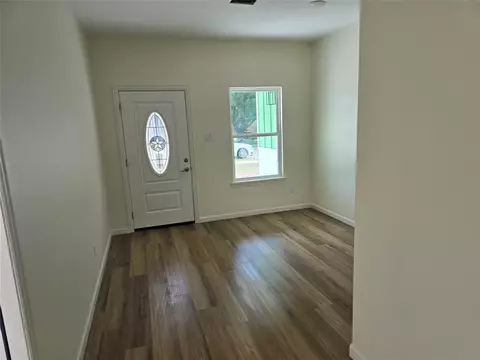 2317 Cedar St, Pearland, TX 77581