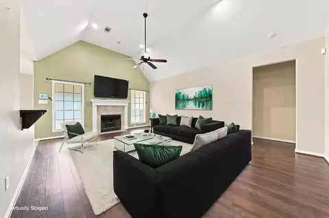 Living - 16104 Mcqueen Rd, Conroe, TX 77302 photo 1 of 3