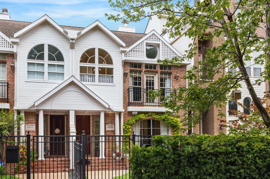 6207 Rodrigo St Unit B