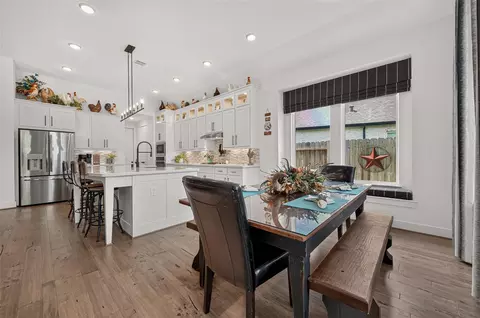 Dining - 15211 Deseo Dr, Conroe, TX 77302 photo 2 of 2