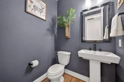 Bath - 15211 Deseo Dr, Conroe, TX 77302 photo 6 of 10