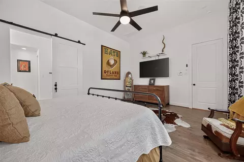 Bedroom - 15211 Deseo Dr, Conroe, TX 77302 photo 3 of 8