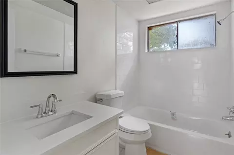 8631 Little River Rd, Houston, TX 77064
