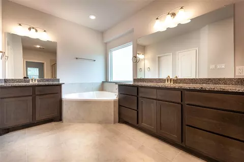 13616 Armstrong, Conroe, TX 77303 photo 9