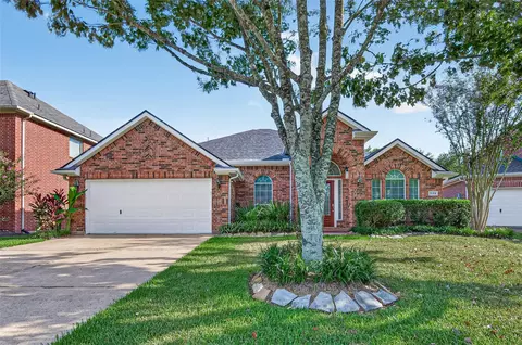 11324 Windy Dawn Dr, Pearland, TX 77584