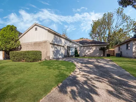 6423 Lynngate Dr, Spring, TX 77373 photo 1
