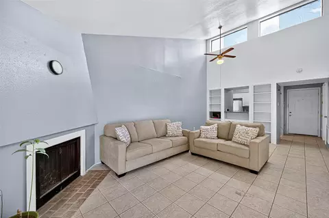 10075 Westpark Dr #73, Houston, TX 77042