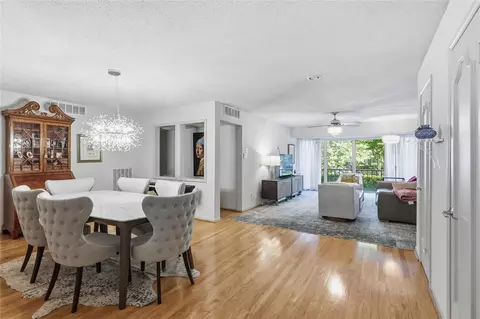 5050 Ambassador Way #112, Houston, TX 77056