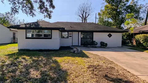 4122 Botany Ln, Houston, TX 77047