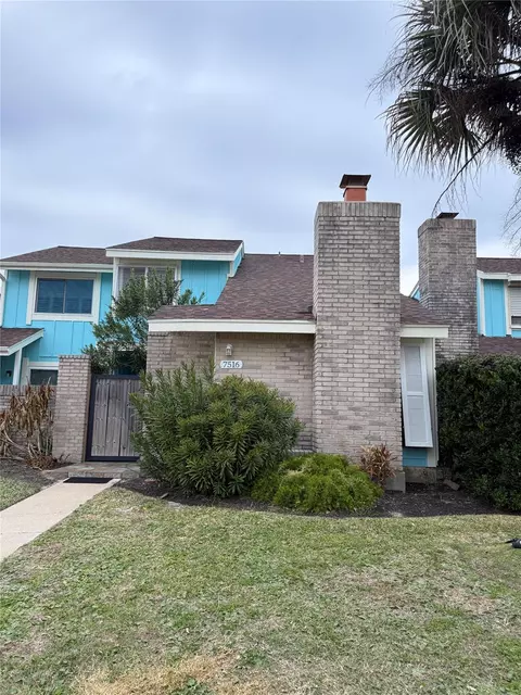 7516 Stewart Rd, Galveston, TX 77551