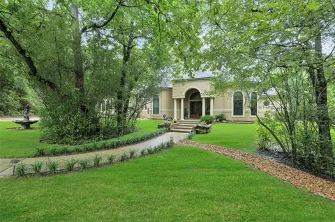 26150 Crown Ranch Blvd, Montgomery, TX 77316