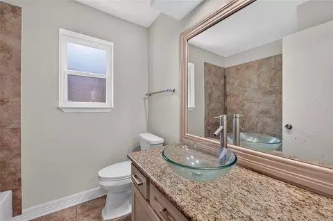 Bath - 6903 Briarfield Dr, Spring, TX 77379 photo 3 of 4