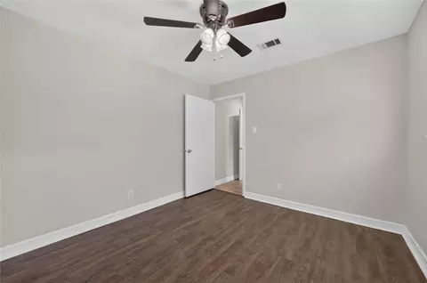 Bedroom - 6903 Briarfield Dr, Spring, TX 77379 photo 2 of 6