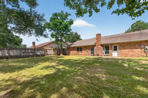 Exterior - 6903 Briarfield Dr, Spring, TX 77379 photo 6 of 6