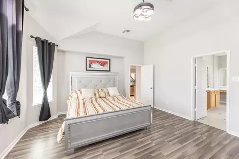 Bedroom - 3002 Vincent Crossing Dr, Spring, TX 77386 photo 1 of 3