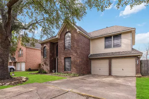 414 Welford Ln, Highlands, TX 77562