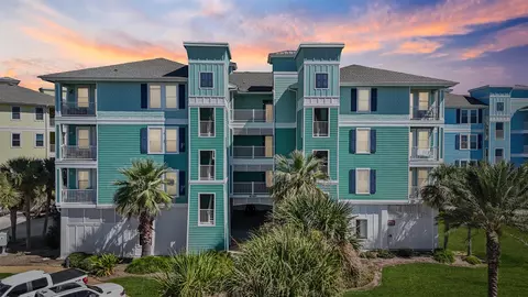 4121 Pointe West Dr #302, Galveston, TX 77554