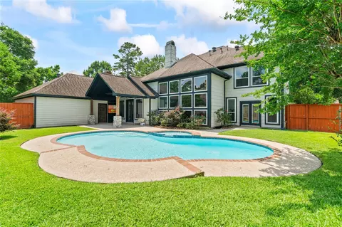 1806 Quiet Country Ct, Kingwood, TX 77345