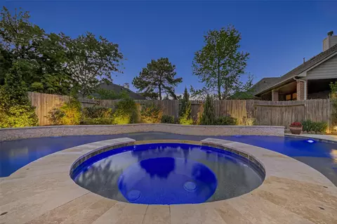 15710 Starcreek Ln, Houston, TX 77044