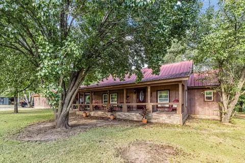 2868 State Highway 37 N, Clarksville, TX 75426