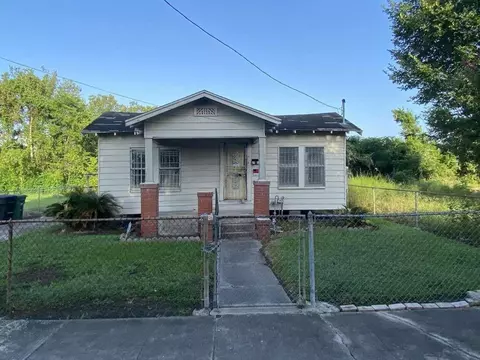 2805 Brackenridge St, Houston, TX 77026