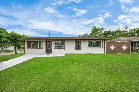 5903 Belneath St, Houston, TX 77033