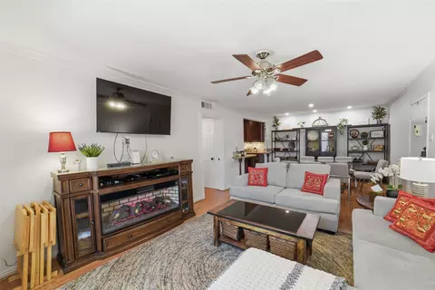 7575 Katy Fwy #89, Houston, TX 77024