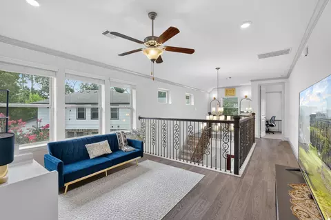 Entry Way - 226 Skybranch Ct, Conroe, TX 77304 photo 7 of 7